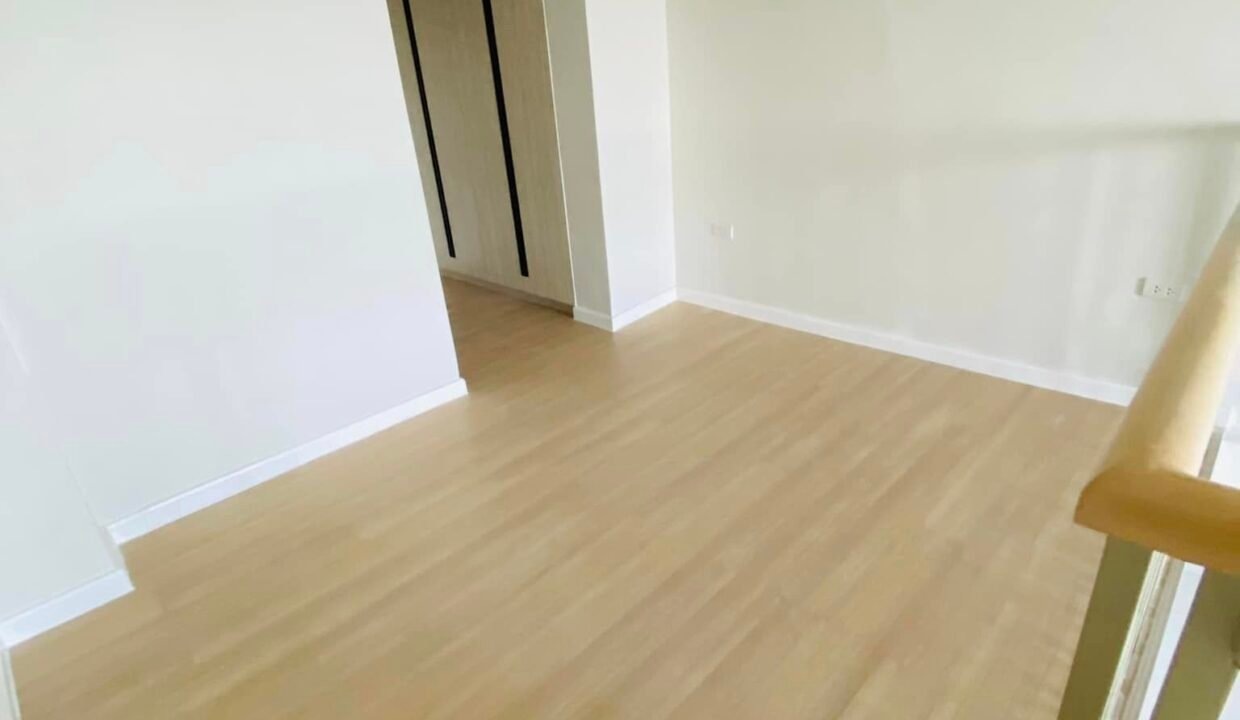 1br loft no balcony g